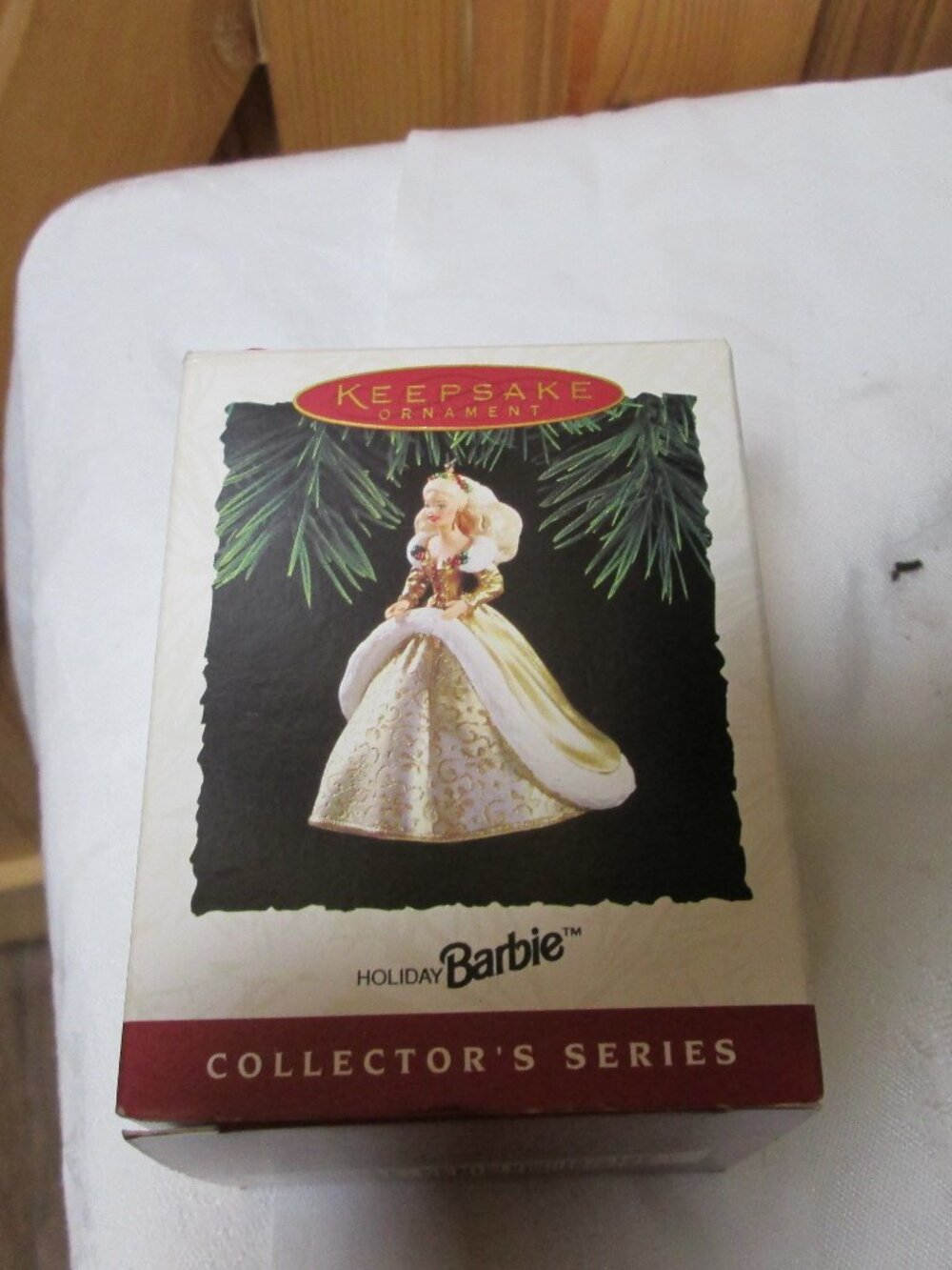 NEW HALLMARK KEEPSAKE BARBIE COLLECTOR SERIES 1994 NEW